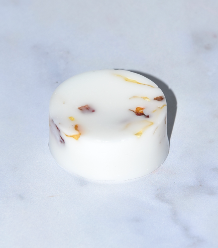 Egyptian Saffron and Bitter Almond